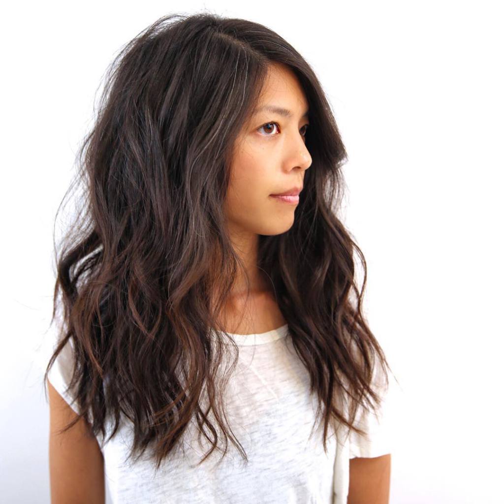 Capelli mossi senza piastra