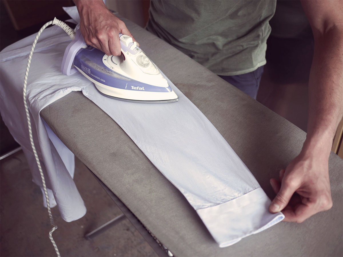 Come stirare una camicia Piccola guida step by step
