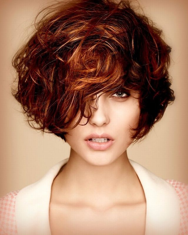 Nuovi Tagli Di Capelli Corti E Ricci Acconciature Popolari 2018