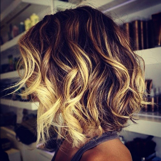Layered-Messy-Ombre-Hair-with-Waves