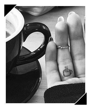 15-tiny-tattoos-you-can’t-wait-to-have13