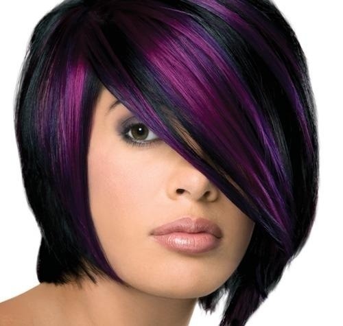 Capelli corti neri con riflessi