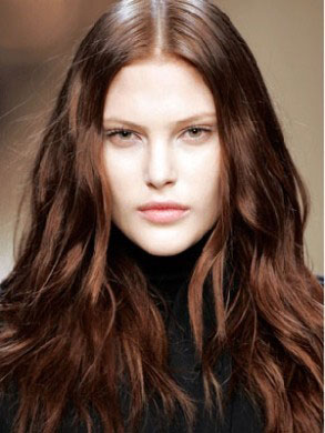 Colore capelli castano con meches Moda-capelli-2016-colore-castano-ramato-autunno-inverno - CapelliStyle