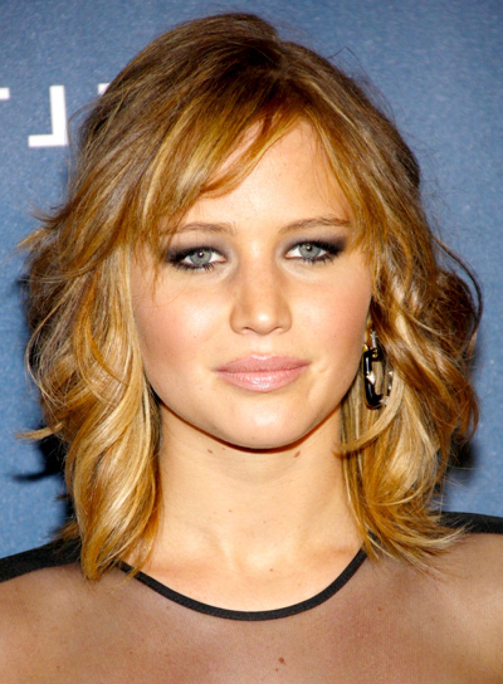 Medium length wavy hairstyles 54b760f618507 CapelliStyle Medium length wavy hairstyles 54b760f618507 CapelliStyle