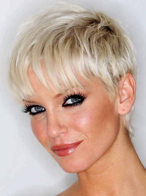 Foto Taglio Capelli Corti Donne 2015 Acconciature Medi