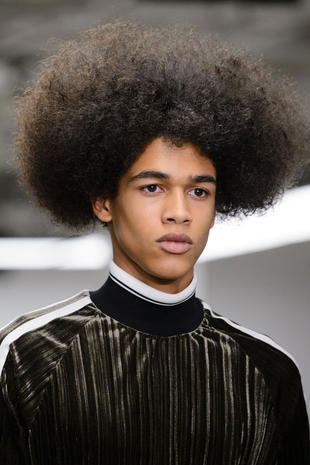capelli afro uomo
