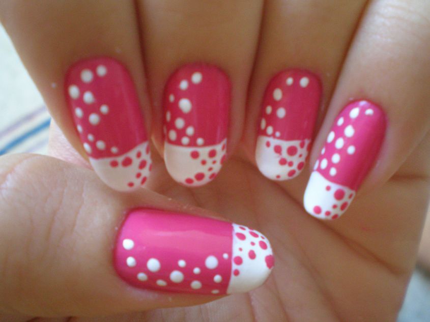 unghia-decorata-pois-rosa