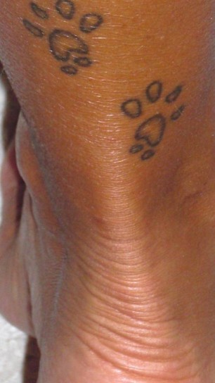 tattoo-con-due-piccole-zampe