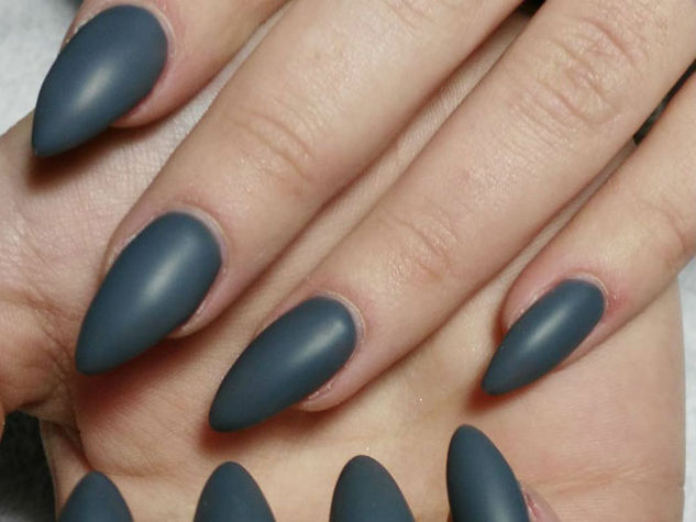 unghie-a-stiletto_o_su_horizontal_fixed