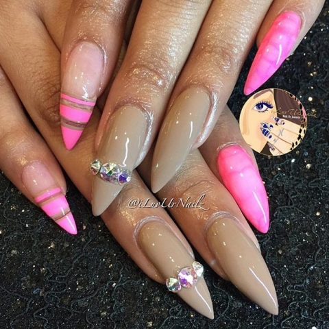 unghie-stiletto-nail-art-decorate-26
