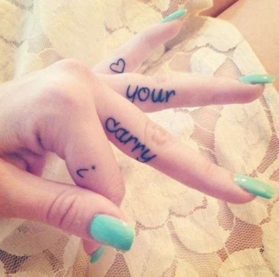 tatuaggio-sulle-dita0