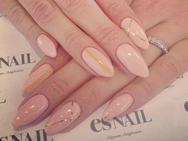 unghie-a-ognuna-la-sua-forma_152281_big