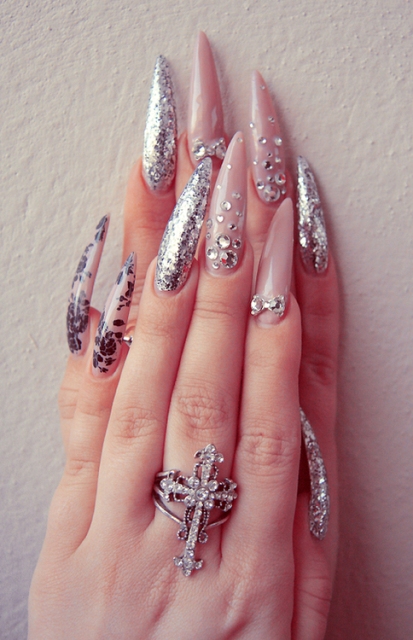 unghie-stiletto-bis3