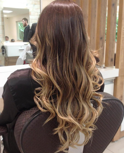 19-long-hair-v-cut - CapelliStyle