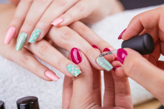 Nail art gel facili Nail art gel facili