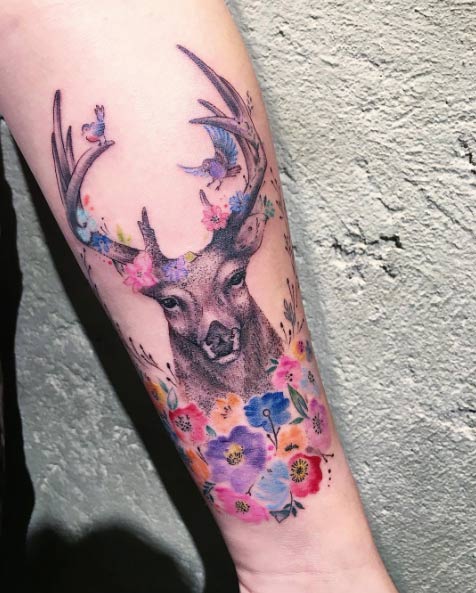 deer-flowers-tattoo