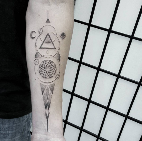 geometric-dotwork-tattoo