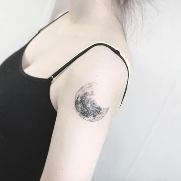 moon-tattoo-design-1