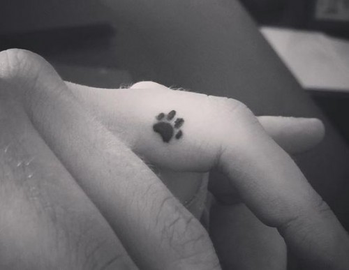 small-finger-tattoo_10