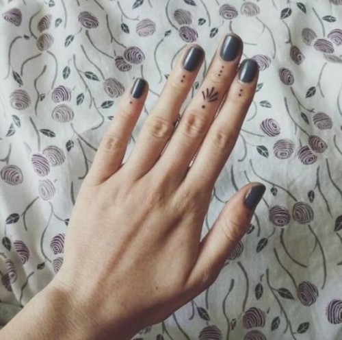 small-finger-tattoo_11