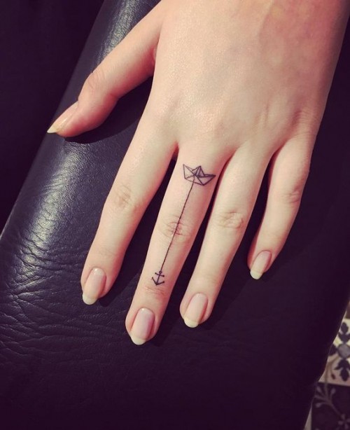 small-finger-tattoo_18