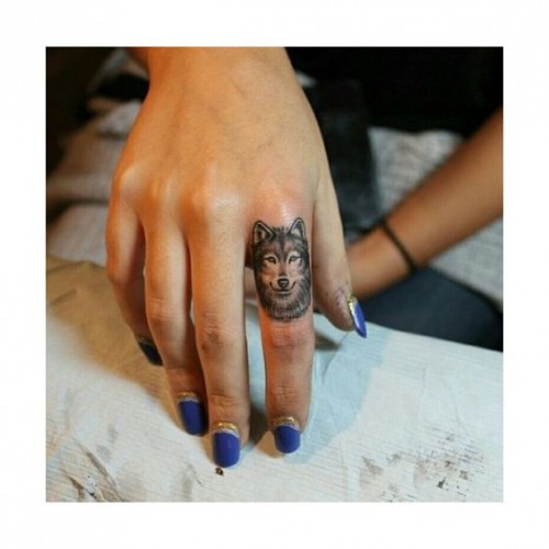 small-finger-tattoo_50