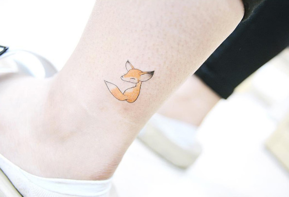 tiny-girl-tattoo-design-44