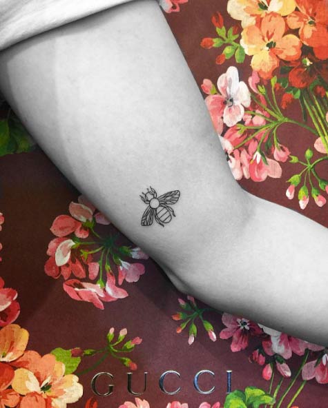 tiny-girl-tattoo-design-95