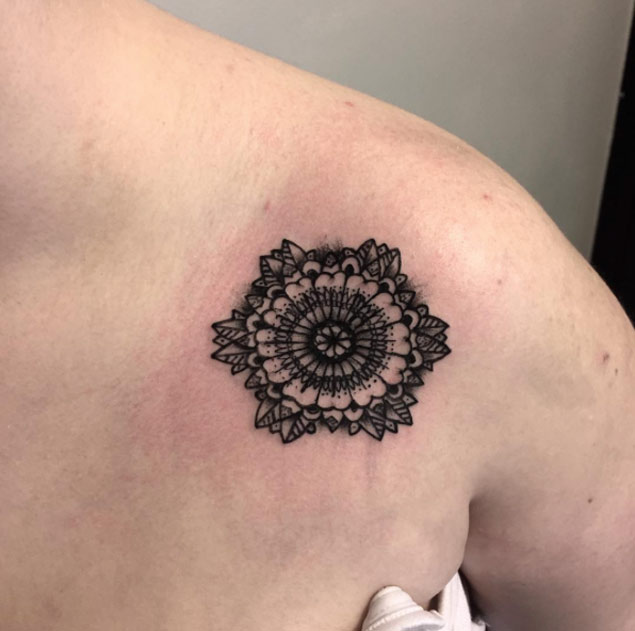 mandala-shoulder-tattoo-1