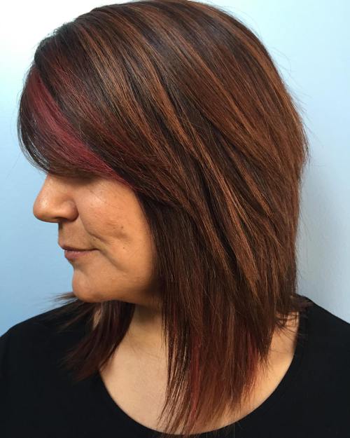15-layered-brunette-hair-with-caramel-highlights - CapelliStyle