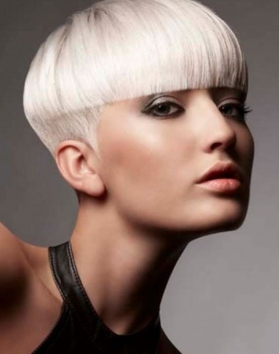 BowlHaircutsforWomen6min CapelliStyle
