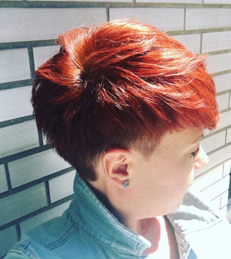 Tagli Capelli Rasati Ai Lati Donne