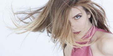 Capelli lisci, acconciature per capelli lunghi