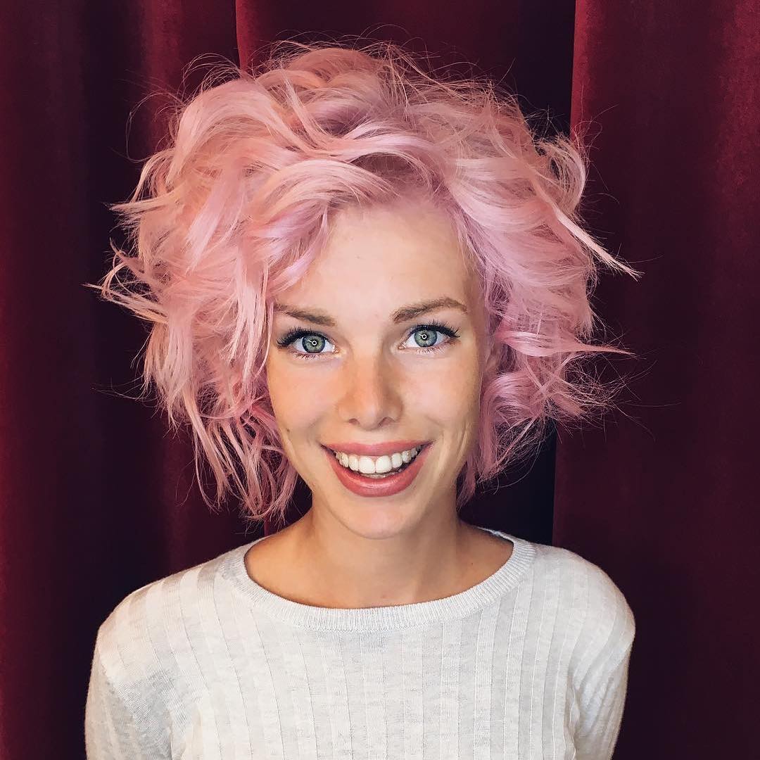 Capelli lunghi alla Cher