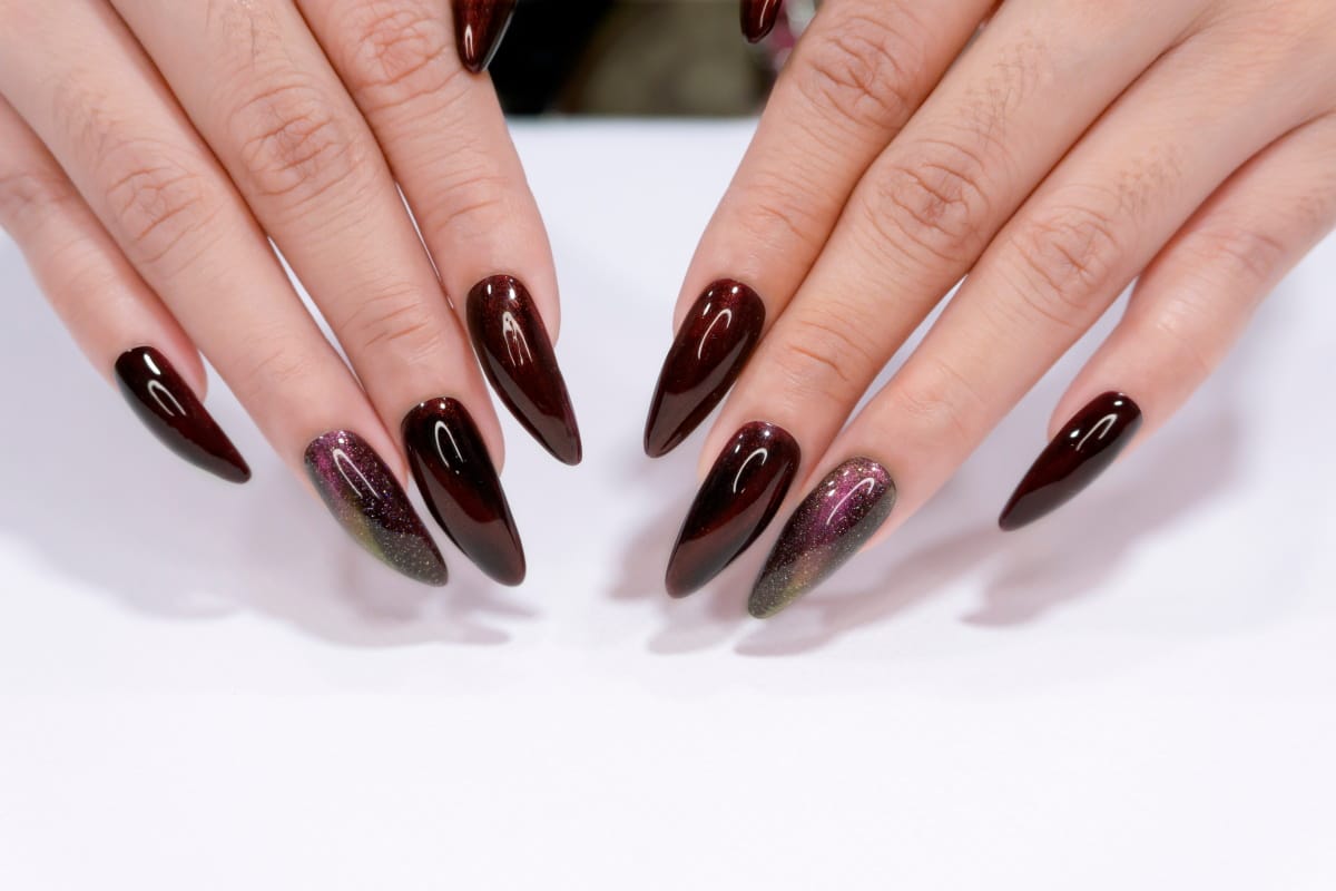 unghie stiletto