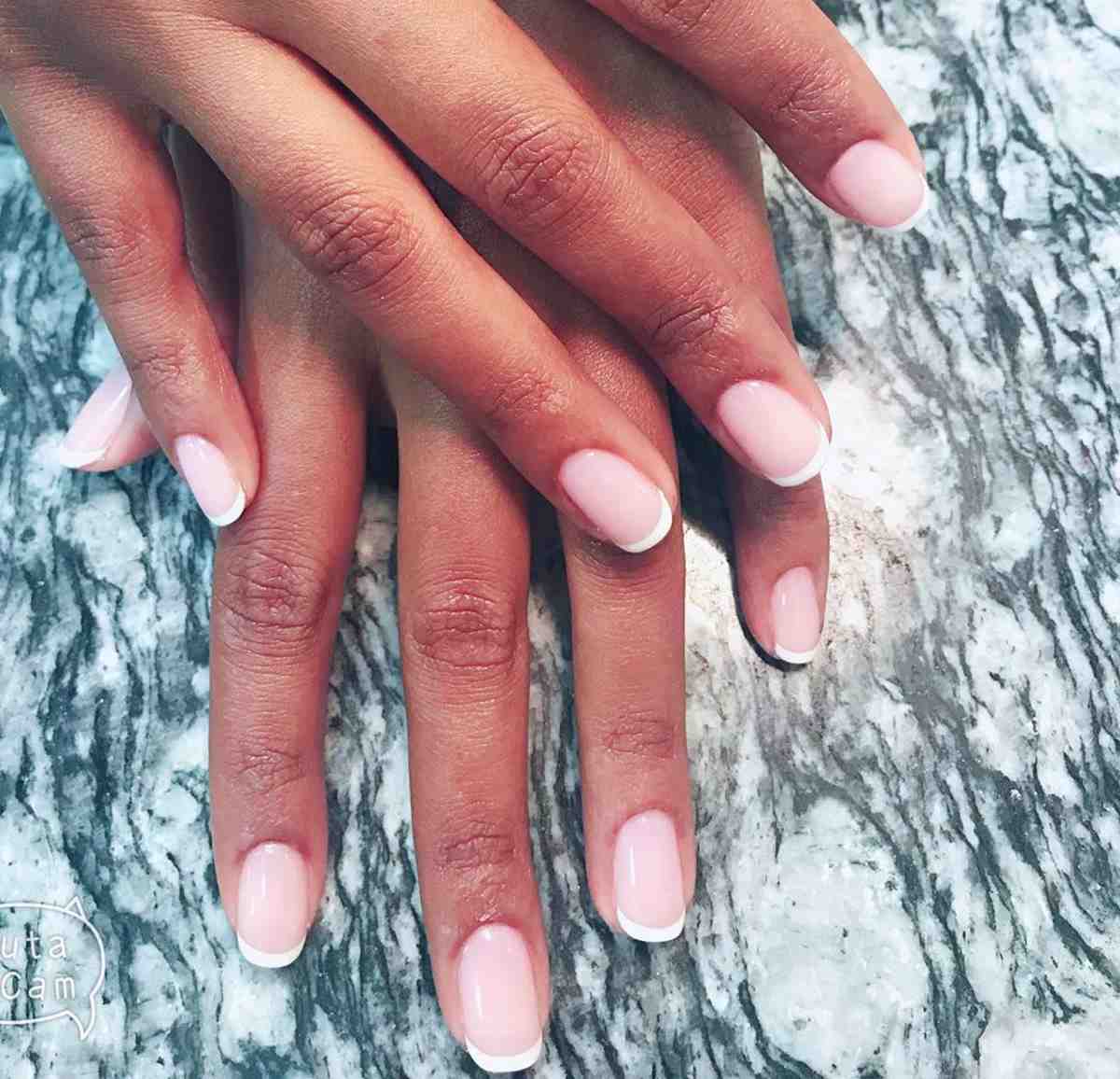 Smalto gel con french