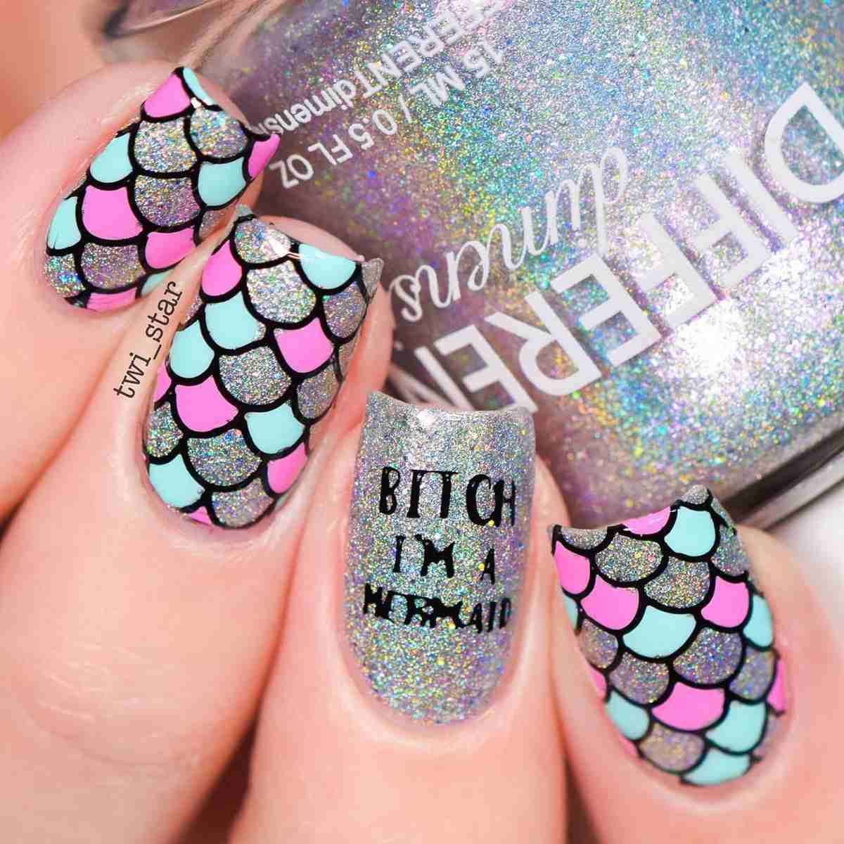 Manicure ispirata al mare