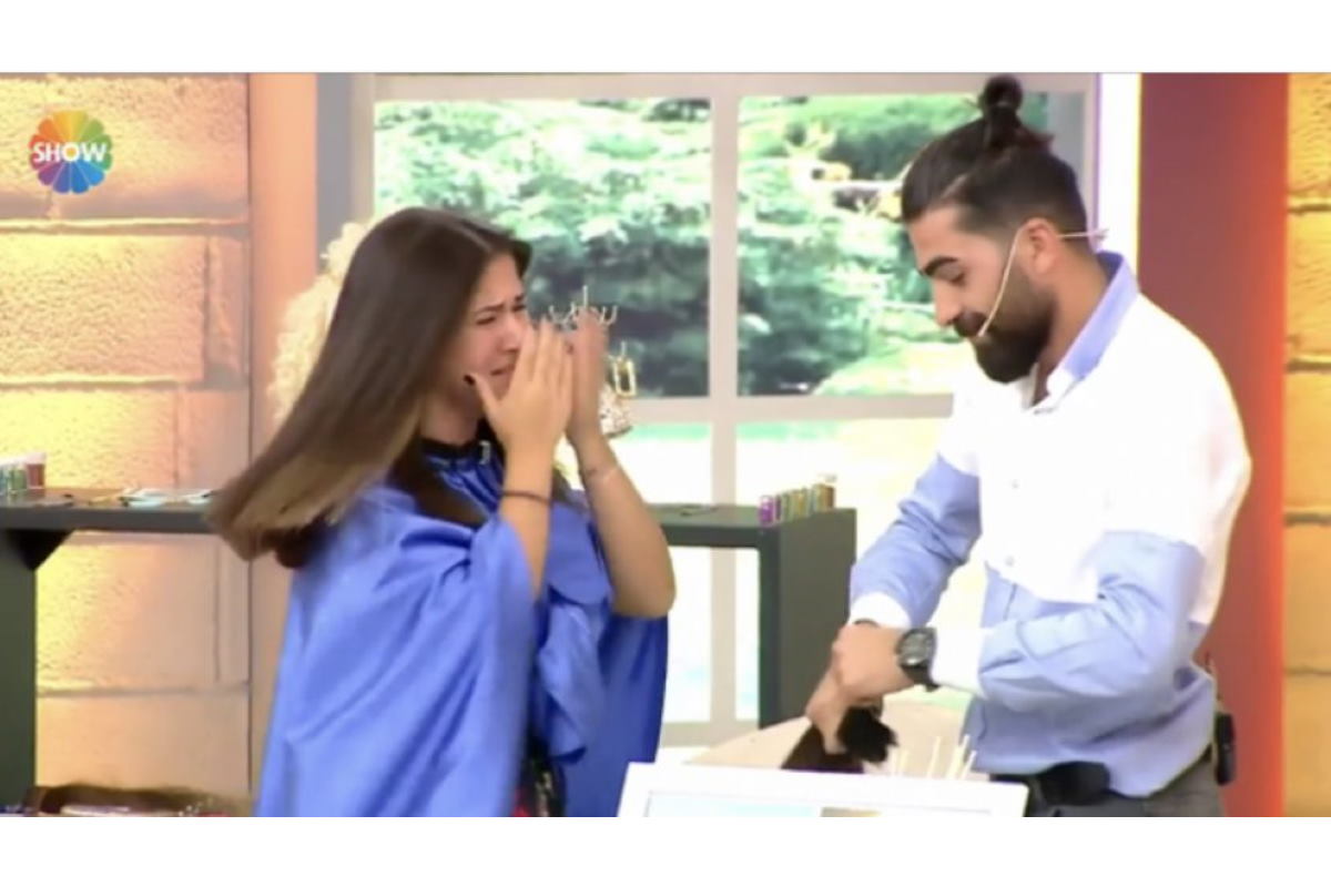 30 centimetri di capelli