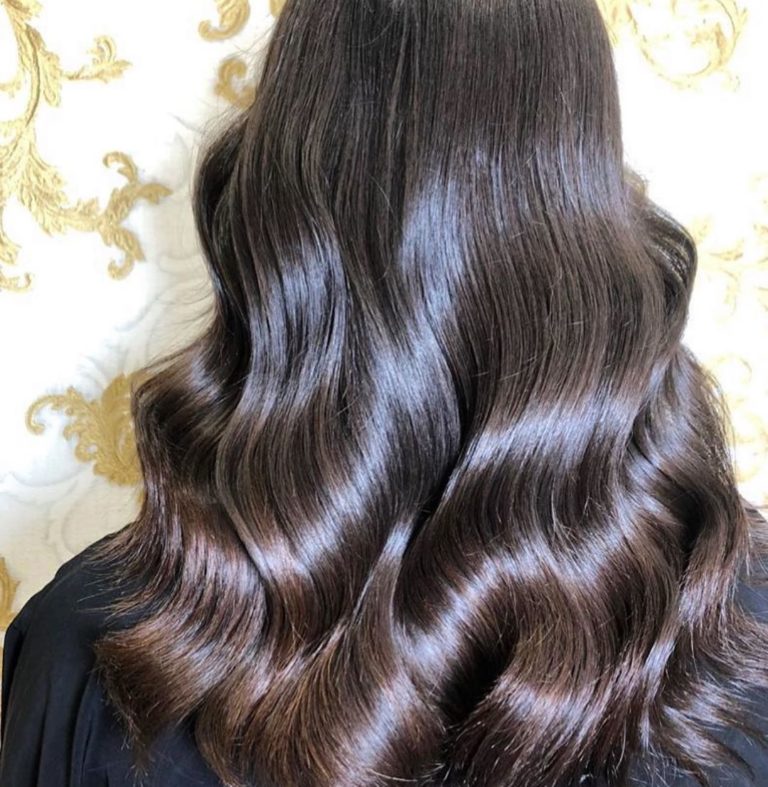 Lellis donna giuliadelellis103 Il color Liquirizia spopolerà nel 2020 - CapelliStyle