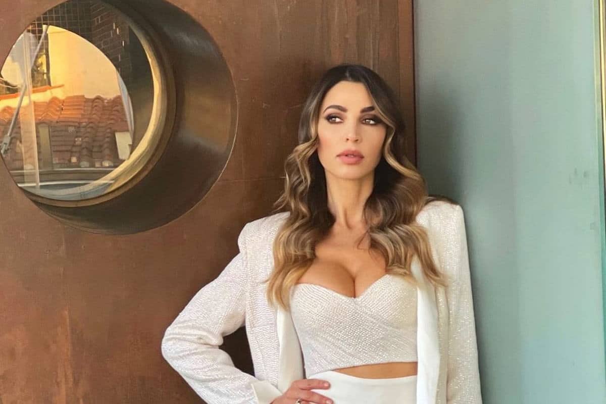 cecilia capriotti cover