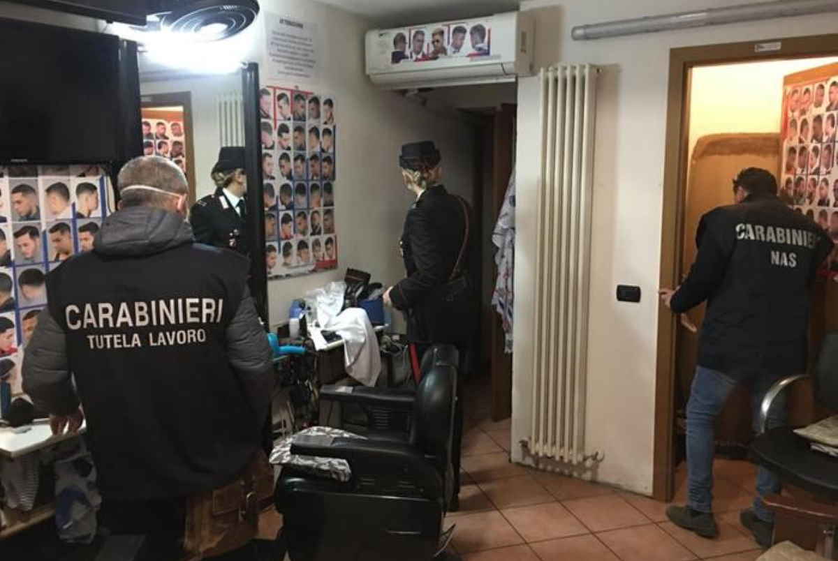 parrucchiere abusivo multa