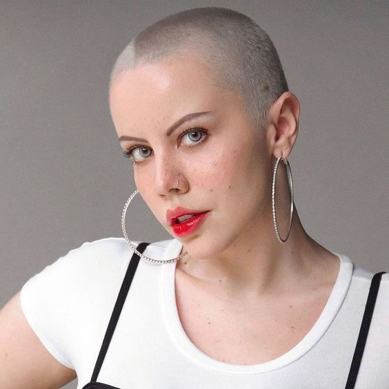 Capelli Rasati Da Donna Tutti I Modi Per Valorizzare Questo Taglio Estremo Capellistyle