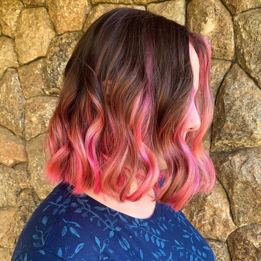capelli rosa sulle punte