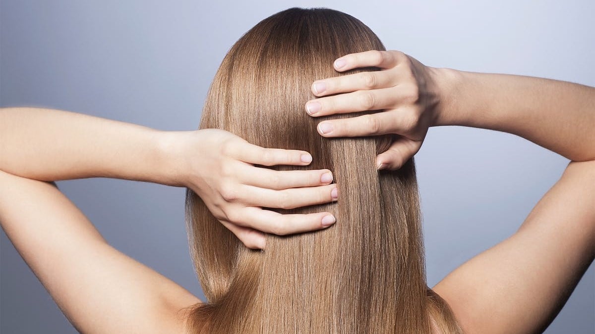 capelli trattamento cheratina piastra