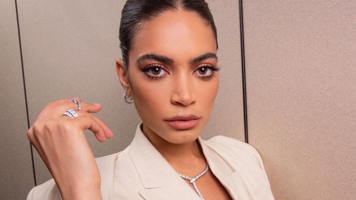 elodie capelli lunghi