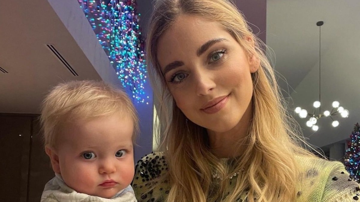 Chiara Ferragni e la figlia identiche ecco Vittoria con i capelli lunghi