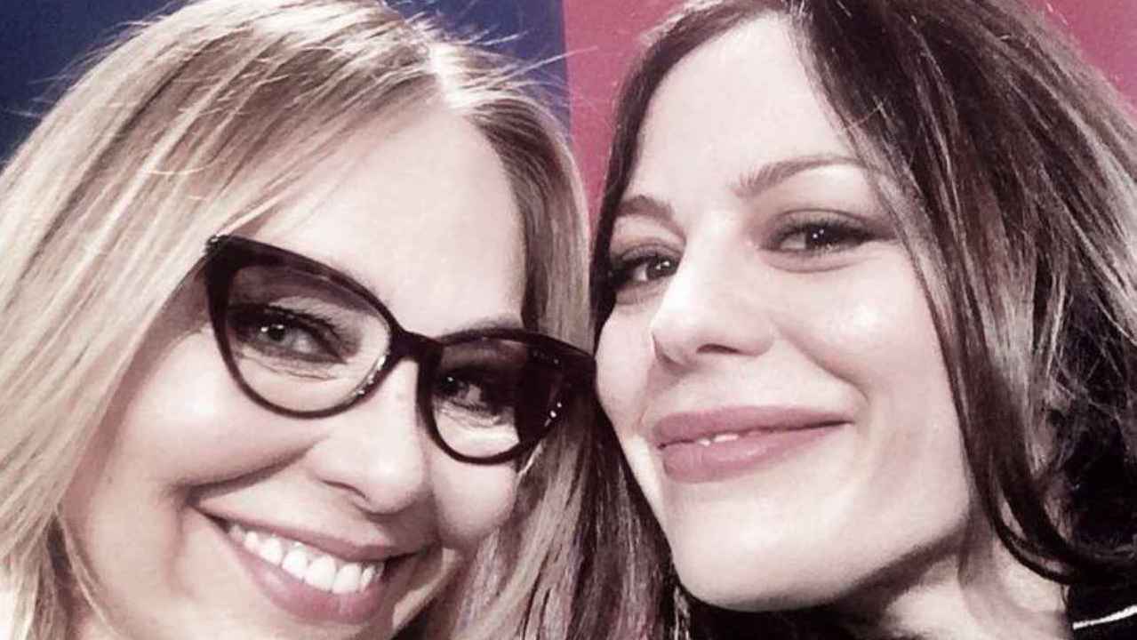 naike rivelli cambio look capelli