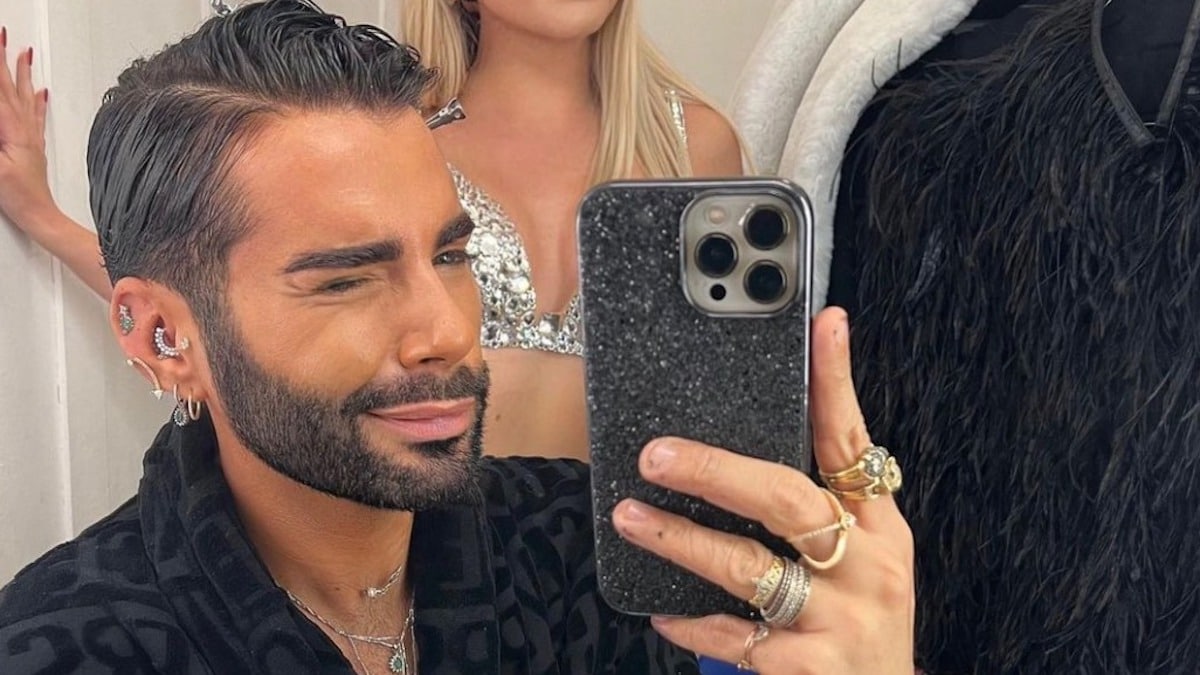 Federico Fashion Style nuovo look capelli silver