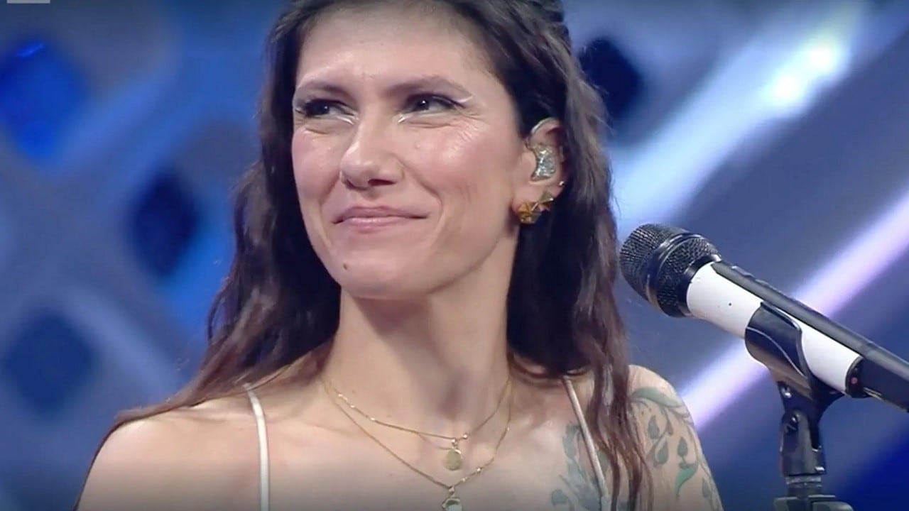elisa sanremo 2022 look capelli segreto di bellezza