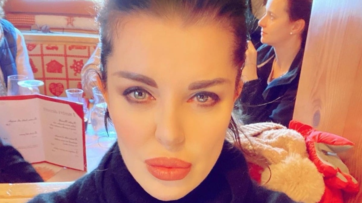 alba-parietti-nuovo-look-capelli-federico-fashion-style